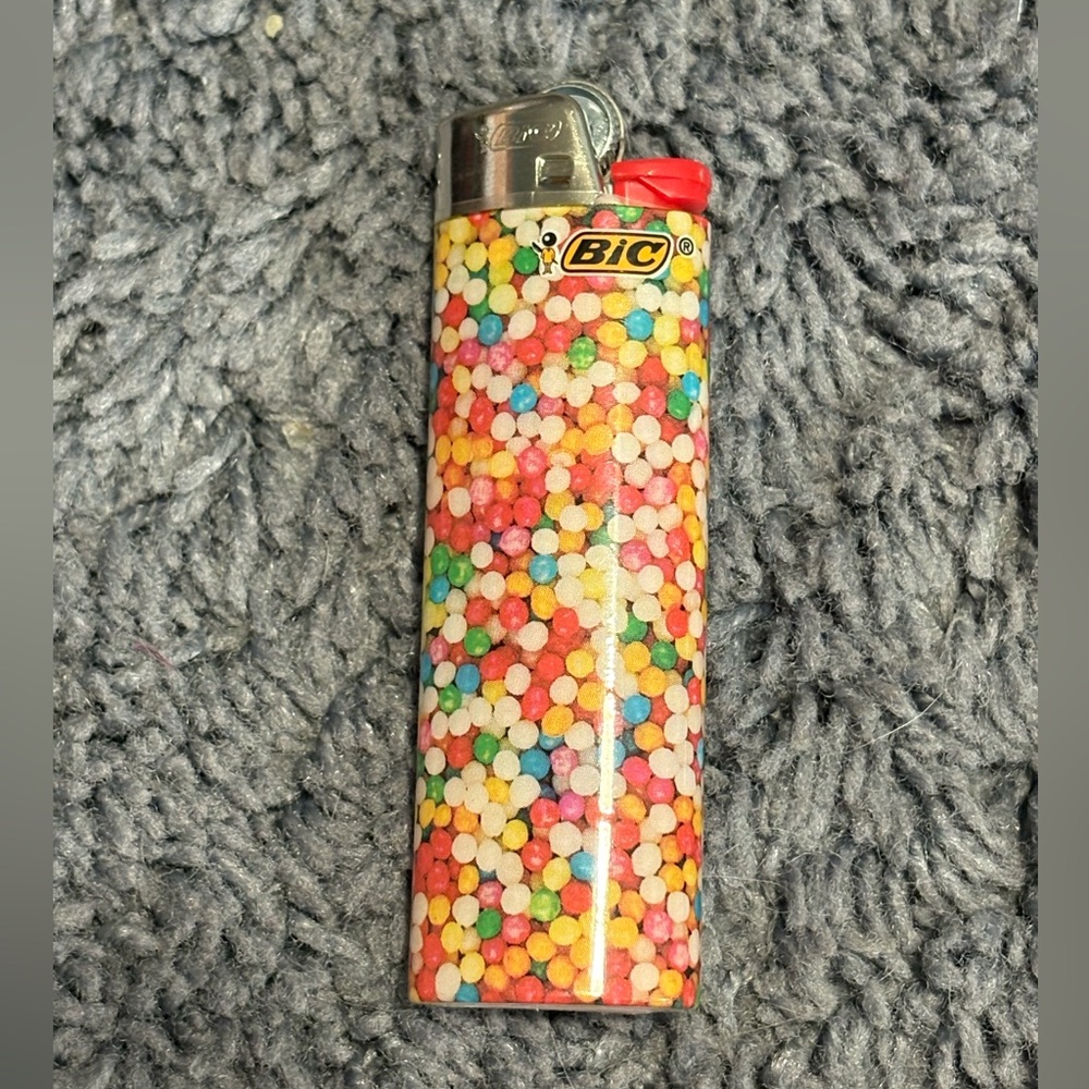 NWT Bic Cookie Sprinkles themed lighter